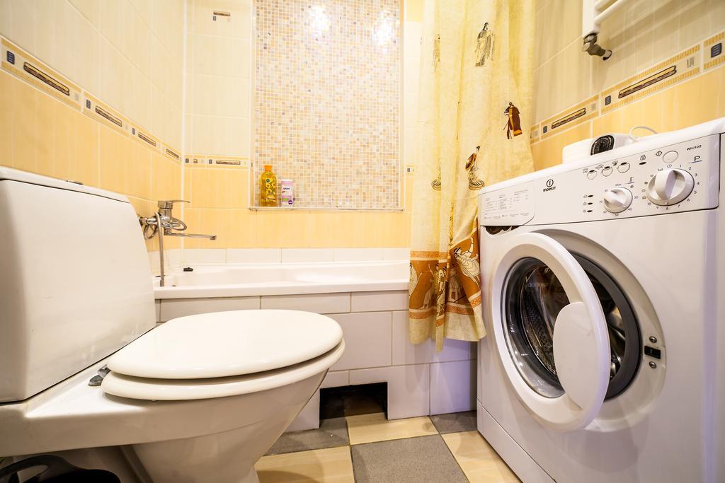 Queens Apartments 1 Львів Екстер'єр фото