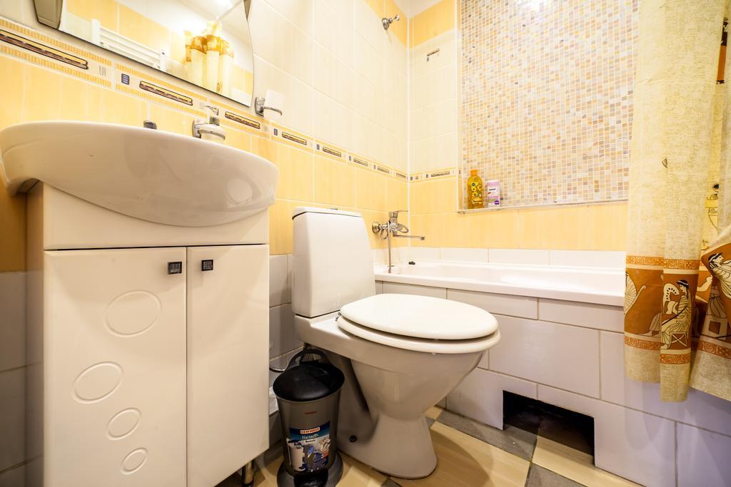 Queens Apartments 1 Львів Екстер'єр фото