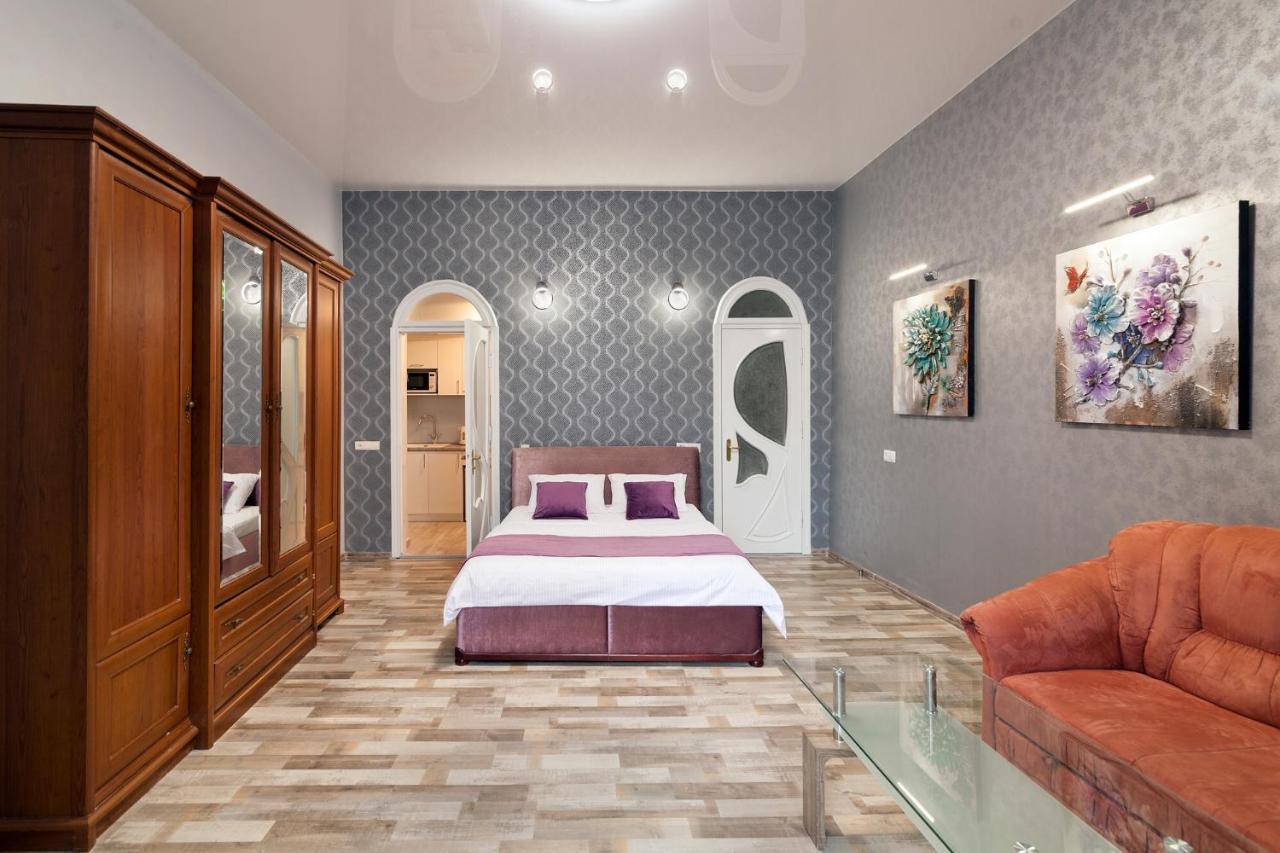 Queens Apartments 1 Львів Екстер'єр фото
