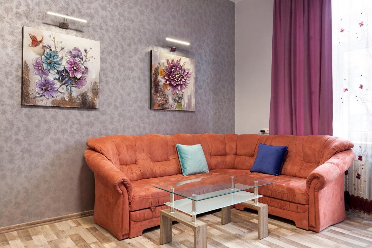 Queens Apartments 1 Львів Екстер'єр фото